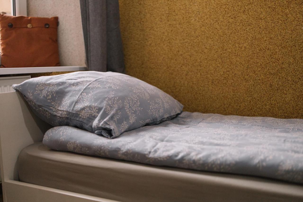 West13 Guest Rooms คราคูฟ ภายนอก รูปภาพ